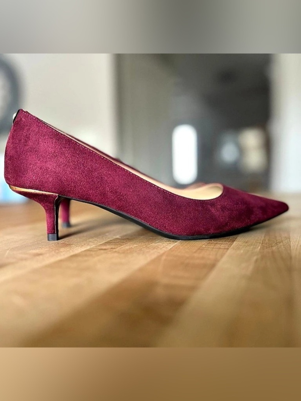 NWOT Michael Kors Dorothy Flex Suede Pump Heels in burgundy